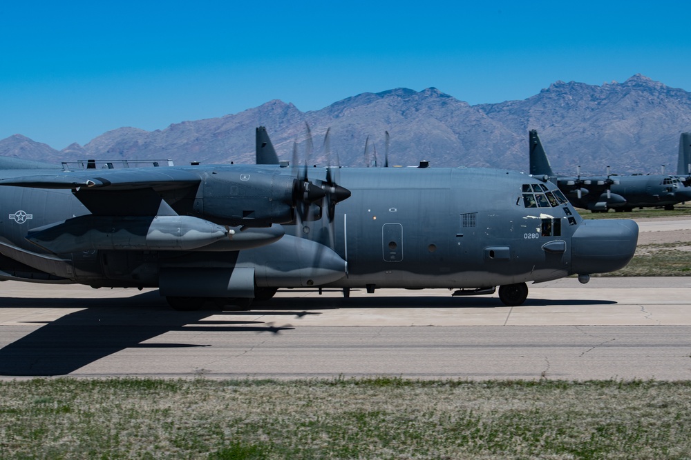 A ‘Talon Standard’ sendoff: 15th SOS crews deliver final MC-130H to boneyard