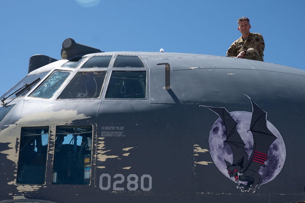 A ‘Talon Standard’ sendoff: 15th SOS crews deliver final MC-130H to boneyard