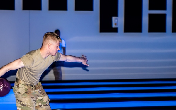 Worries roll away at Sinise Foundation Serving Heroes appreciation meal