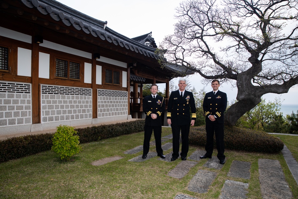 Commander, U.S. 7th Fleet Participates in Surface Warships and OPV Asia 2023