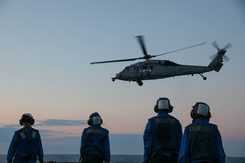 USS Carter Hall Conducts Flight Quarters