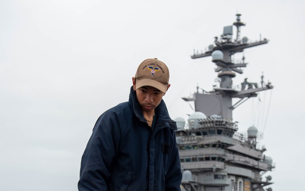 USS Carl Vinson (CVN 70) Sailors Conduct Flight Deck Maintenance