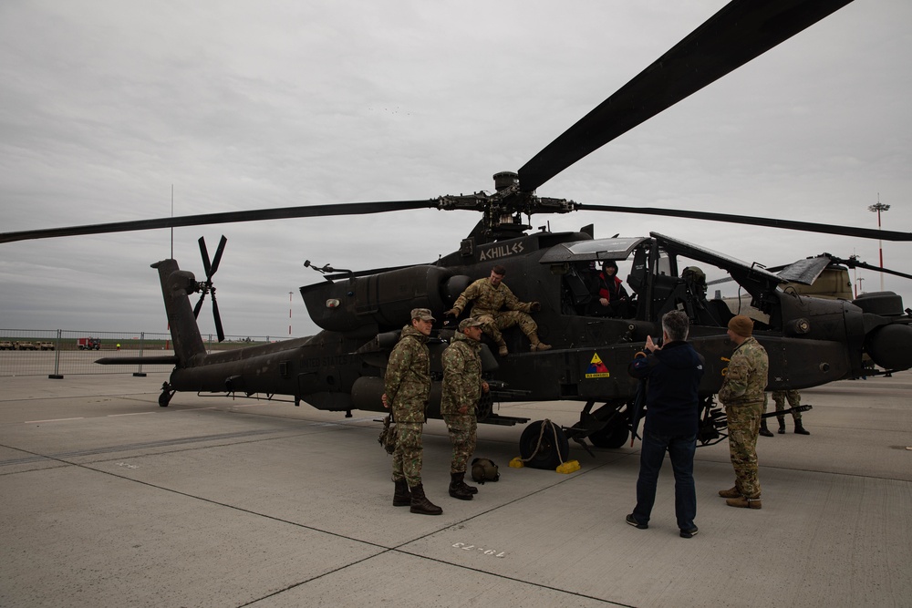 Combined arms static display