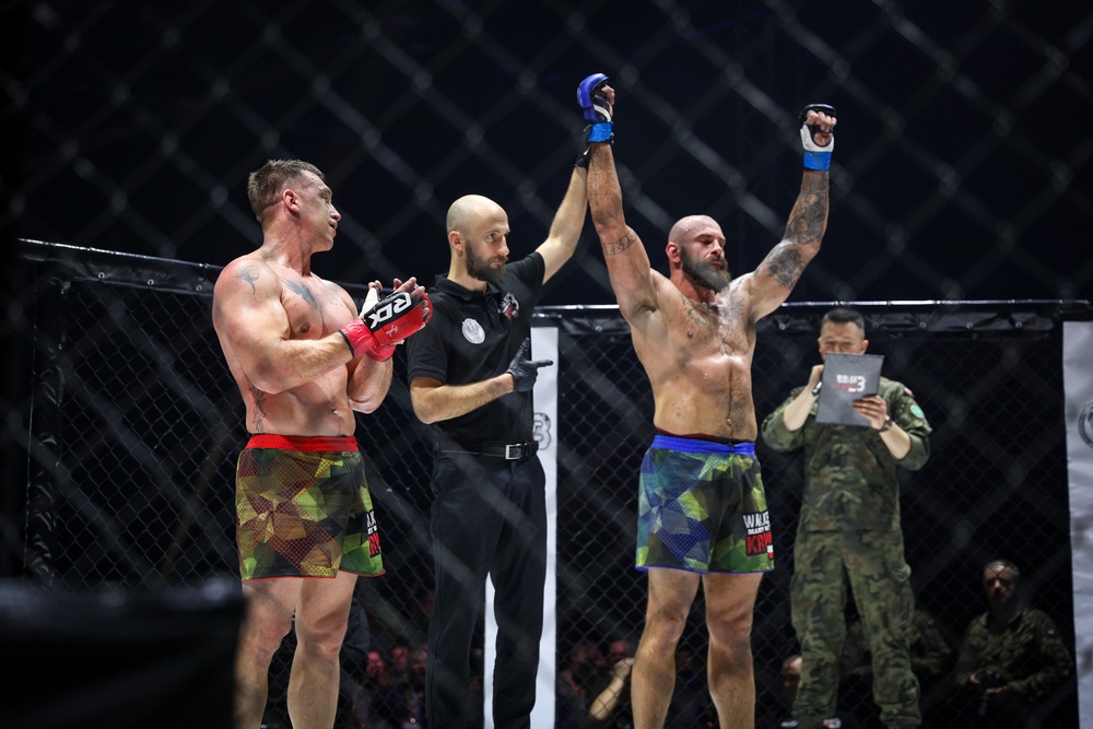 Sgt. 1st Class Johan Mackie participates in Polish Armed Forces MMA Gala “Walke Mamy We Kwri 3”