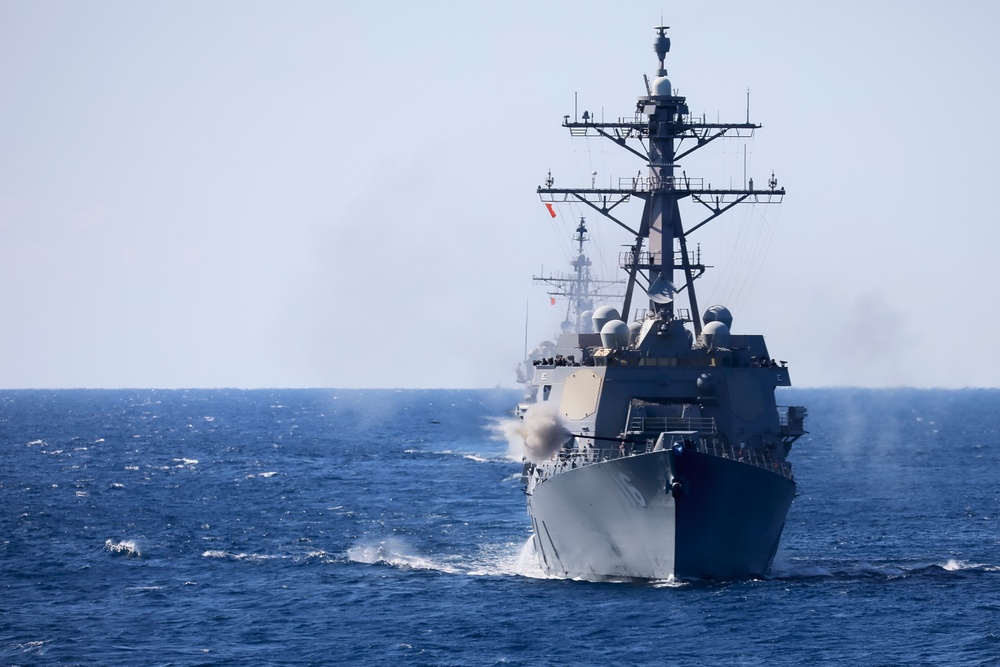 USS McFaul Conducts Integrated Live-Fire Event