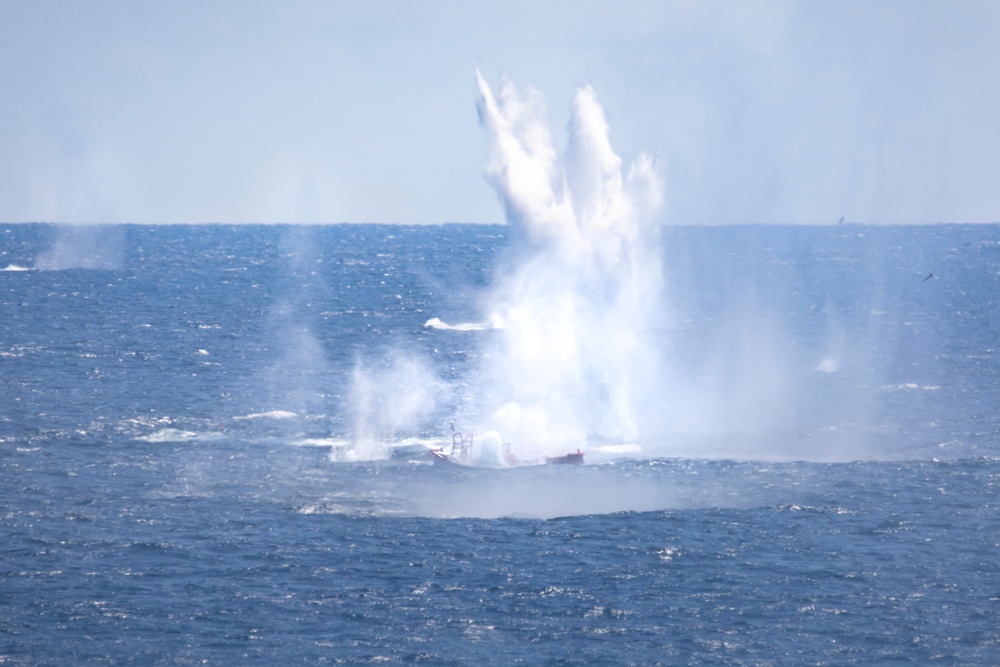 USS McFaul Conducts Integrated Live-Fire Event