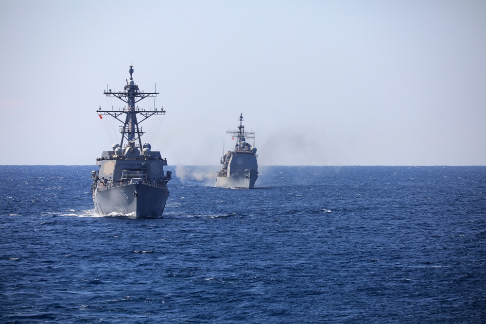 USS McFaul Conducts Integrated Live-Fire Event