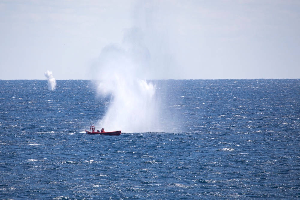 USS McFaul Conducts Integrated Live-Fire Event