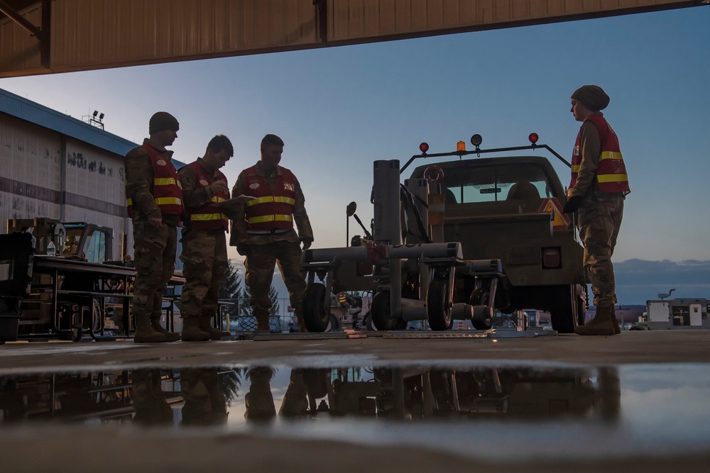 Weighing cargo during inspection