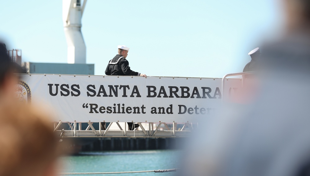 USS Santa Barbara (LCS32) Commissioned onboard Port Hueneme