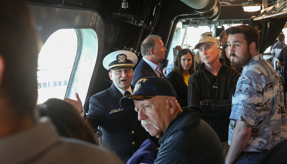 USS Santa Barbara (LCS32) Commissioned onboard Port Hueneme