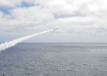 USS Carl Vinson (CVN 70) Conducts Missile Exercise