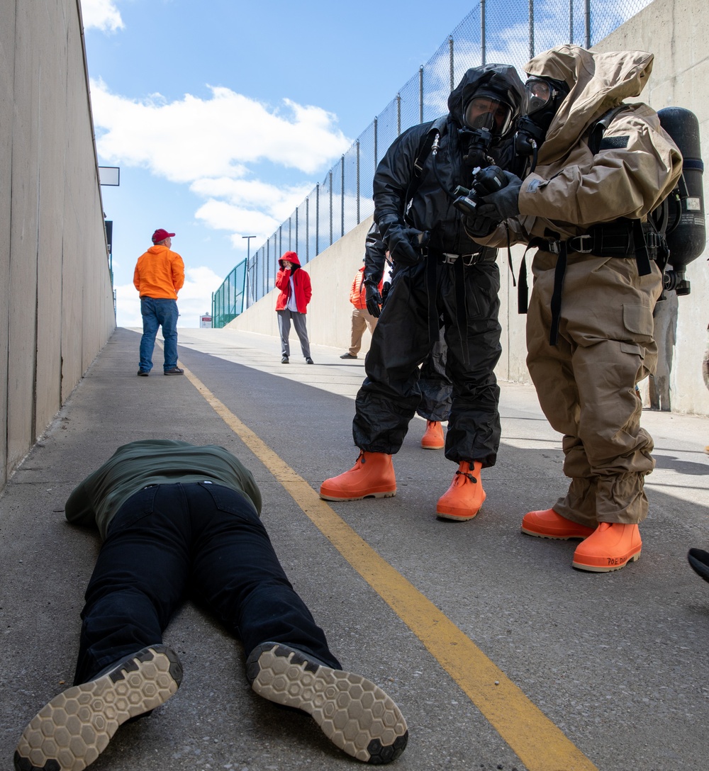 Civil Support Teams Conduct Field Training Exercise For the Kentucky Derby
