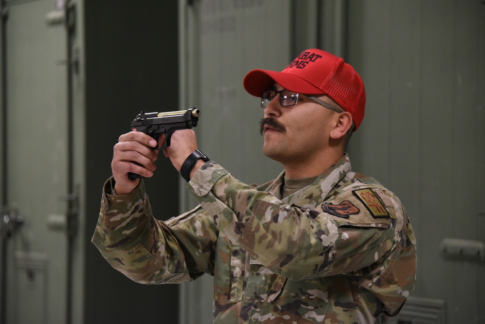 Shattuck instructs Airmen