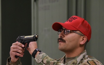 Shattuck instructs Airmen