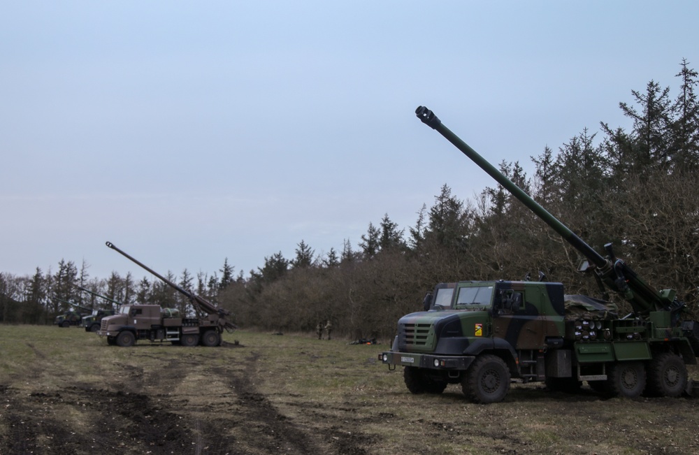 French soldiers conduct howitzer live fire during Dynamic Front 23