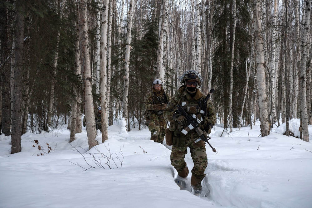 11th Airborne Division Soldiers battle during JPMRC-AK 23-02