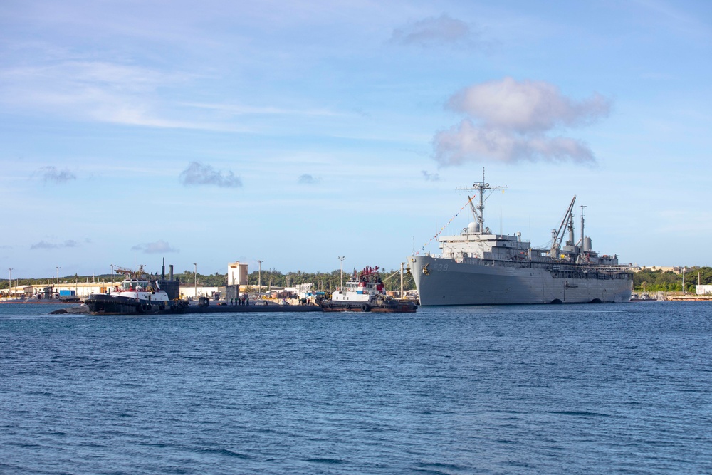 USS Colombia Moors Alongside USS Emory S. Land