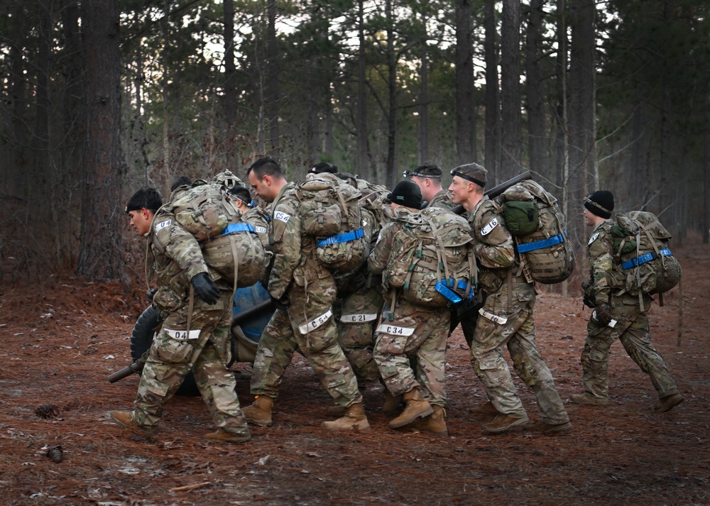 DVIDS - Images - Civil Affairs Candidates Tested During Assessment and ...