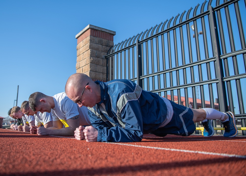 138th Fighter Wing Airmen participate in physical fitness assessment