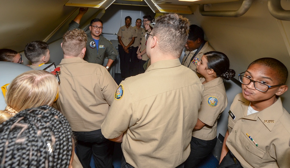 Patrol and Reconnaissance Squadron (VP) 30 Ridgeview High School JROTC Hangar Tour