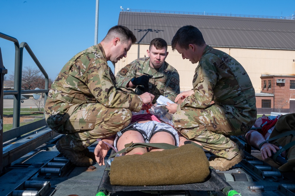 McConnell, teams up for aeromedical evacuation training