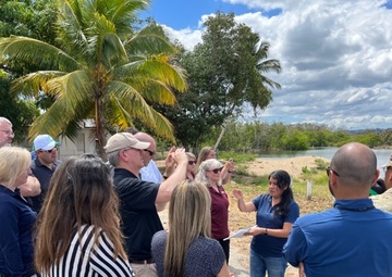 Members of the Puerto Rico Integrated Projects Office (PR-IPO) of the US Army Corps of Engineers Jacksonville District (USACE), received Dr. David W. Pittman, Director of the US Army Research and Development Center (ERDC)