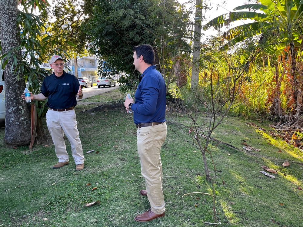 Members of the Puerto Rico Integrated Projects Office (PR-IPO) of the US Army Corps of Engineers Jacksonville District (USACE), received Dr. David W. Pittman, Director of the US Army Research and Development Center (ERDC)