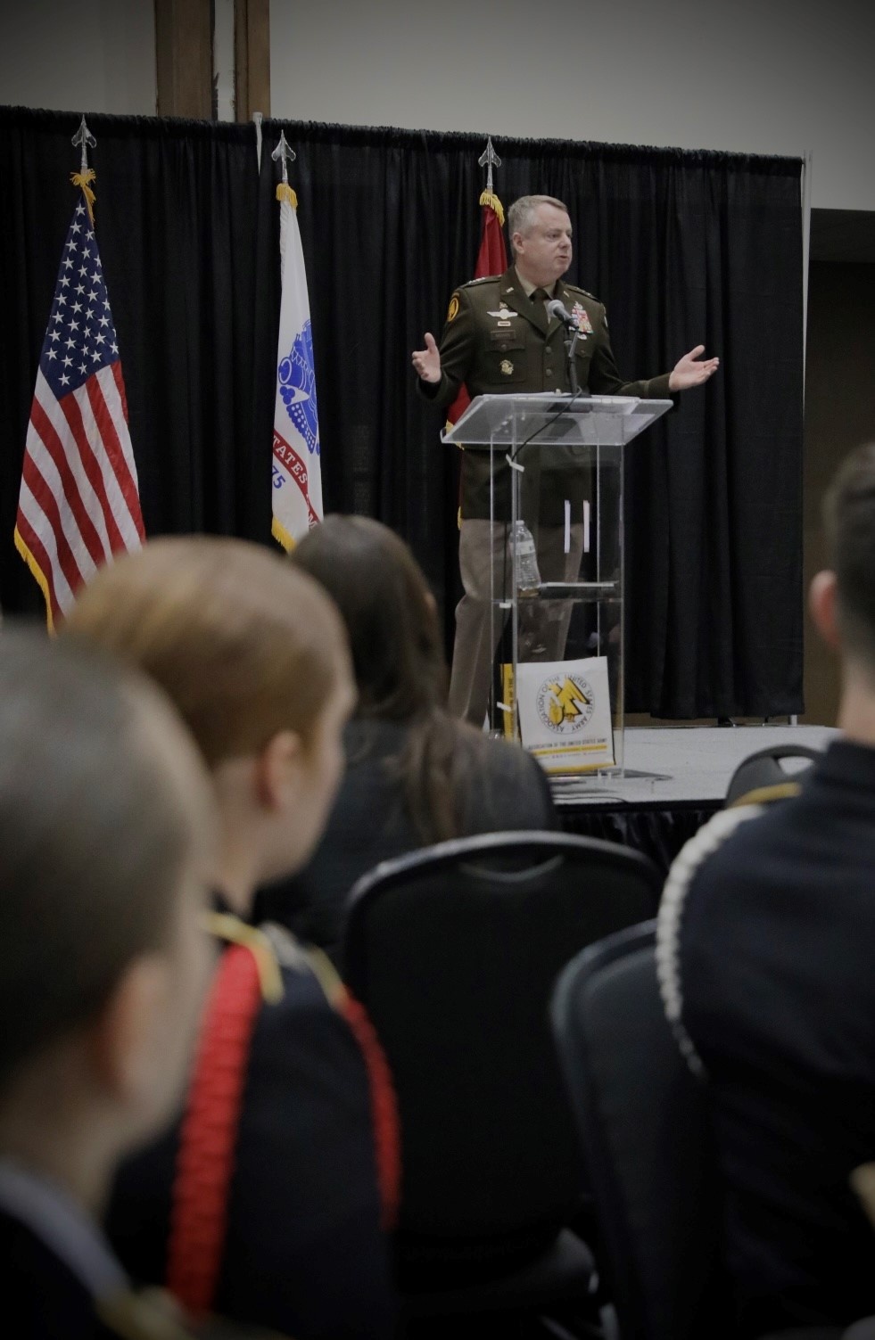 Senior Commander inspires next generation of Soldiers