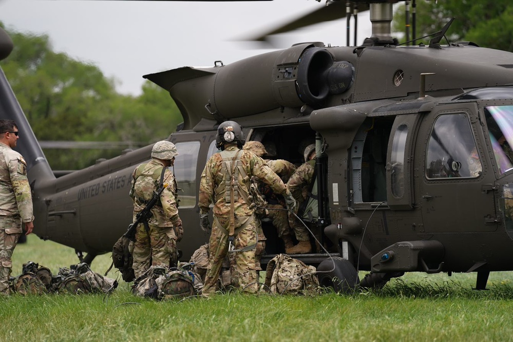 TXARNG, Texas ROTC Air Assault Training