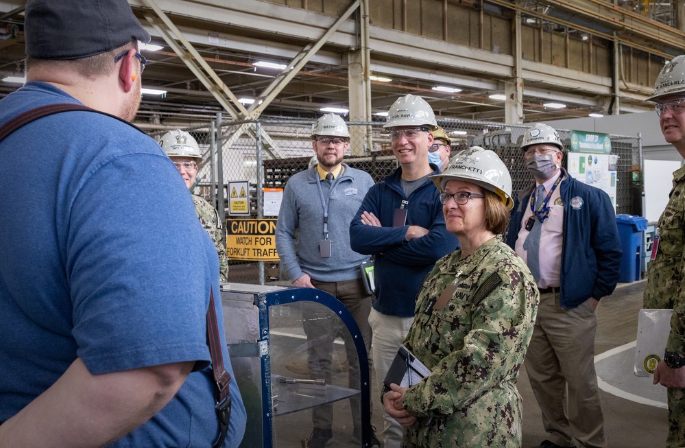 Undersecretary of the Navy, Vice Chief of Naval Operations visit PSNS &amp; IMF