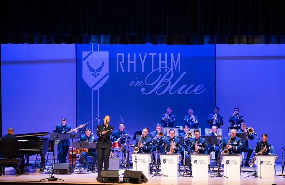 Jazz it up: USAF Heritage of America Band performs at DSU