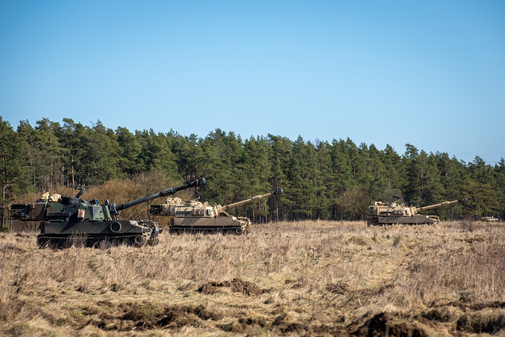 eFP Battle Group Poland’s Kings of Battle Rain Down Combined Firepower