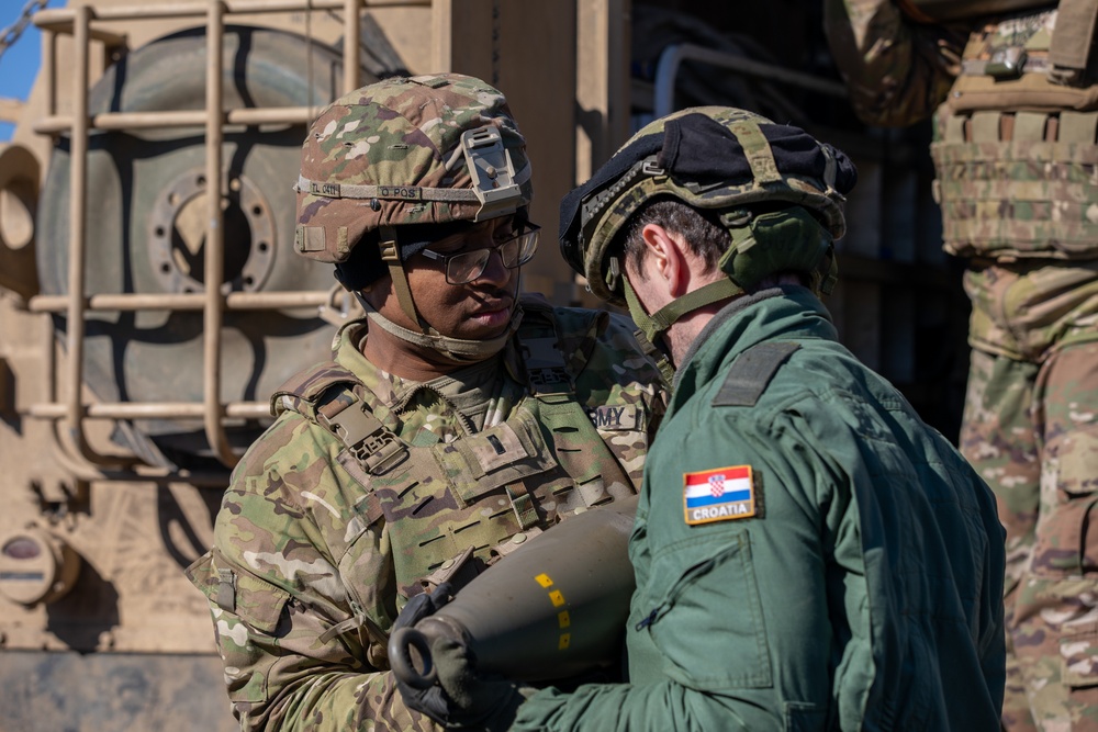 eFP Battle Group Poland’s Kings of Battle Rain Down Combined Firepower