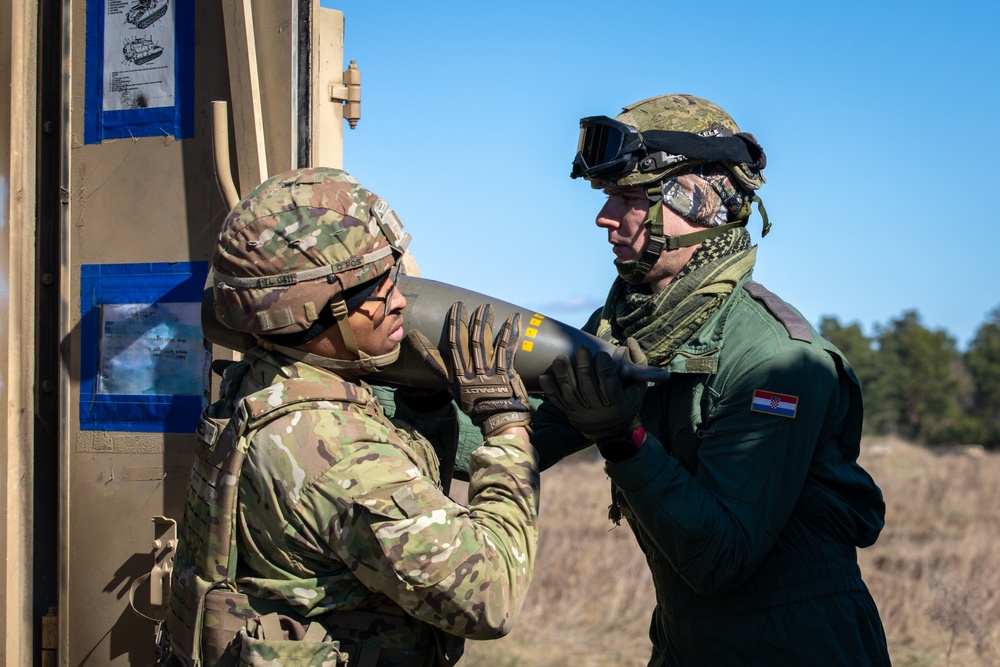 eFP Battle Group Poland’s Kings of Battle Rain Down Combined Firepower