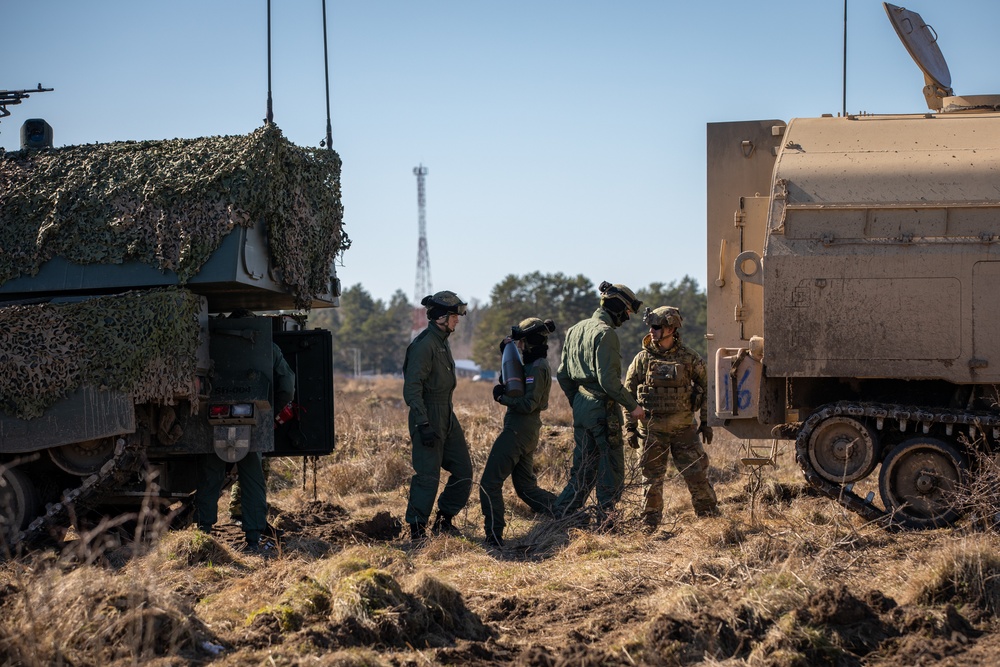 eFP Battle Group Poland’s Kings of Battle Rain Down Combined Firepower