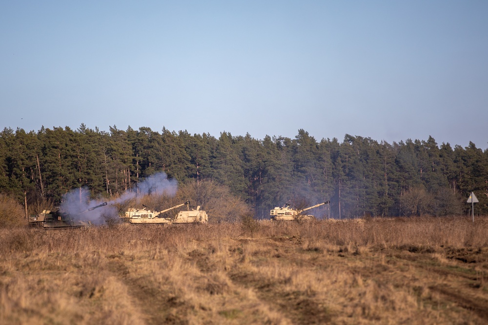 eFP Battle Group Poland’s Kings of Battle Rain Down Combined Firepower