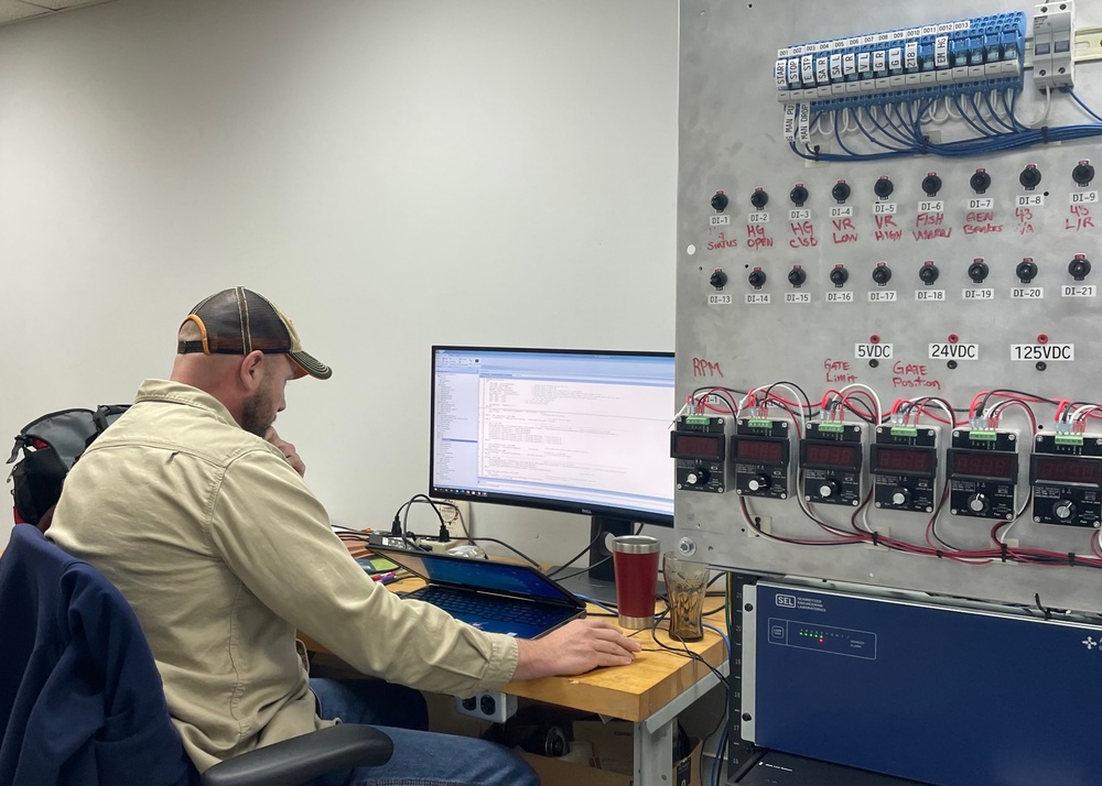 Nashville District Engineers build and install new Supervisory Control and Data Acquisition system