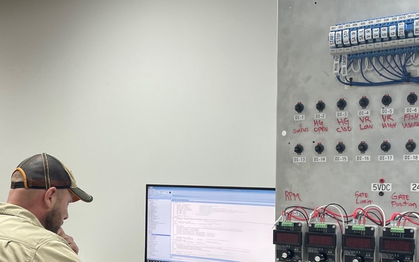 Nashville District Engineers build and install new Supervisory Control and Data Acquisition system