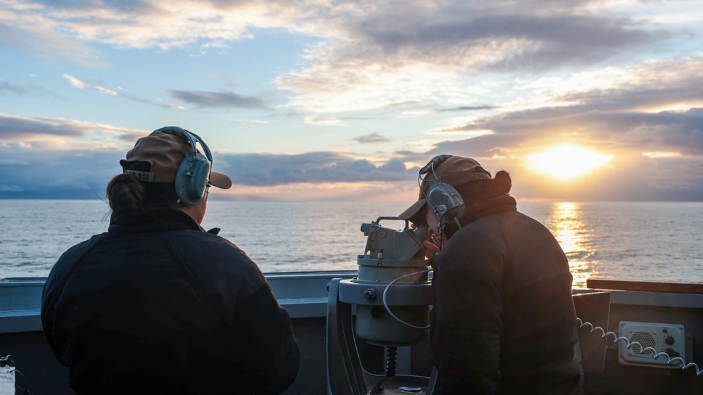 USS William P. Lawrence (DDG 110) Sailors Stand Lookout Watch