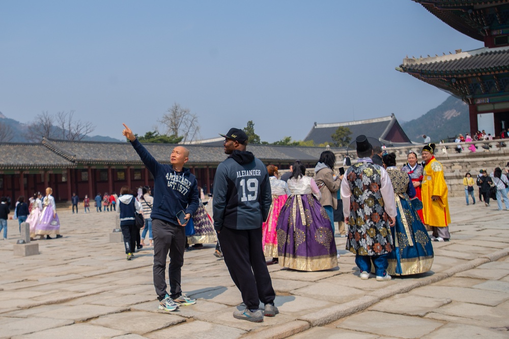 U.S. Sailors Explore Seoul in Korea