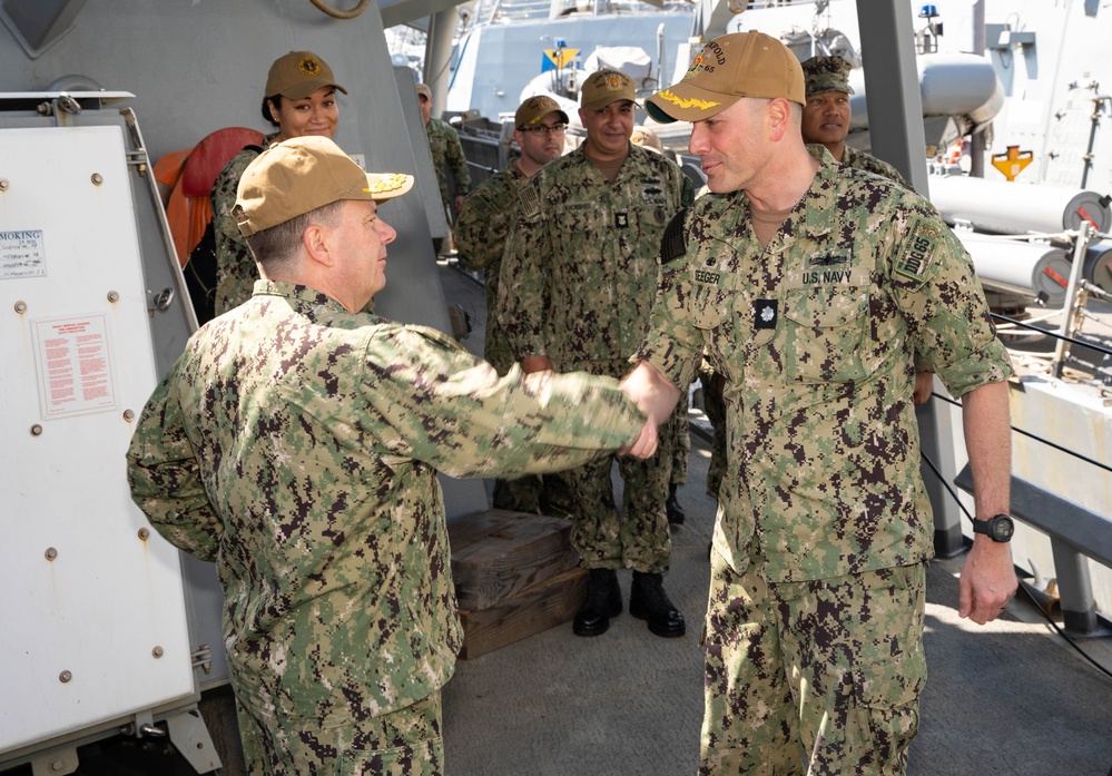 Chief of Naval Personnel Visits USS Benfold