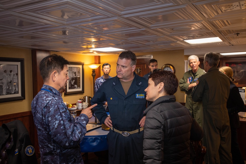 Distinguished Visitors Tour Nimitz