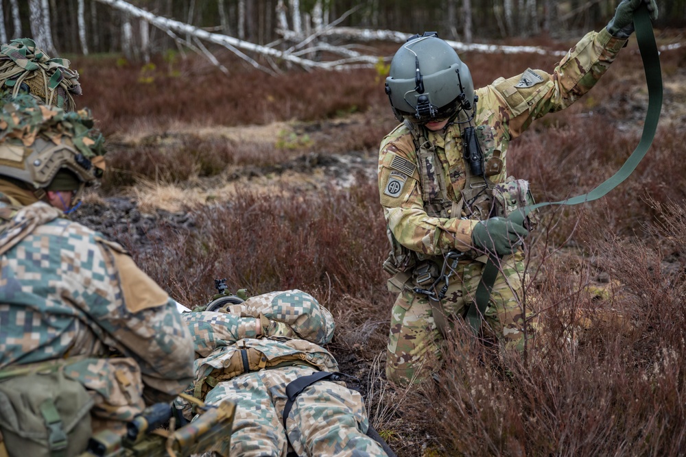 Desert Knights’ Lonestar Dustoff Provide Medevac Support During Crystal Arrow 2023