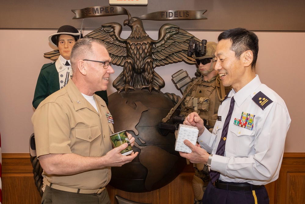 Japanese Self-Defense Force Officers visit HQMC
