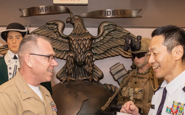 Japanese Self-Defense Force Officers visit HQMC