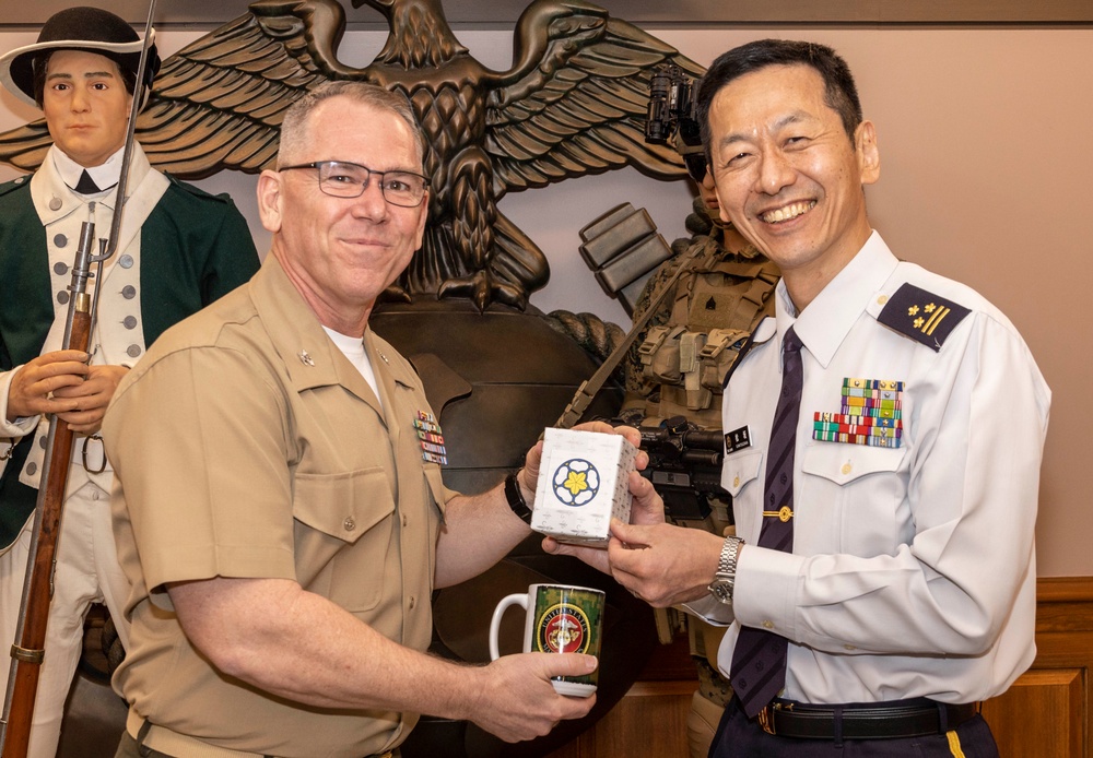 Japanese Self-Defense Force Officers visit HQMC