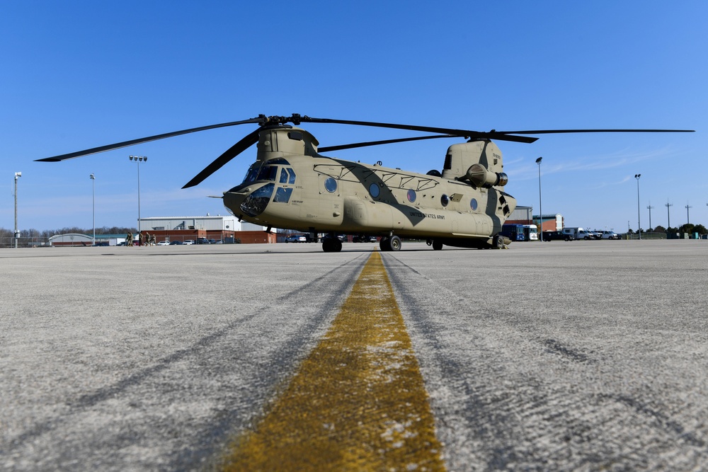 U.S. Army Chinook lands at Springfield Air National Guard Base
