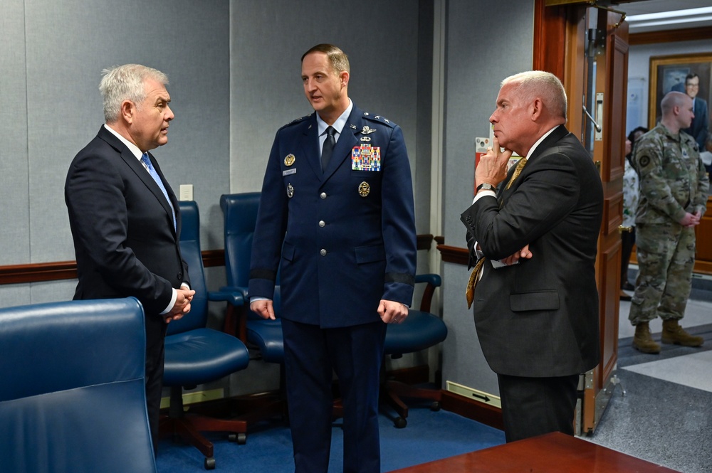 Assist. Sec. Jones meeting with Romanian Defense Min. Tîlvăr