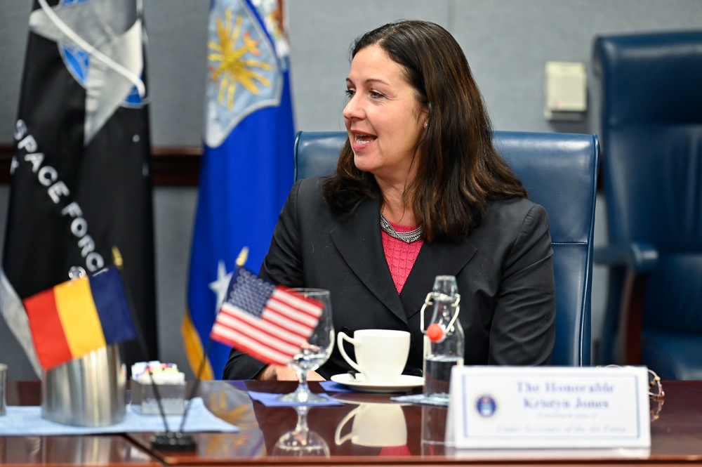 Assist. Sec. Jones meeting with Romanian Defense Min. Tîlvăr